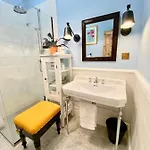 Old Designer Luxury Ryga
