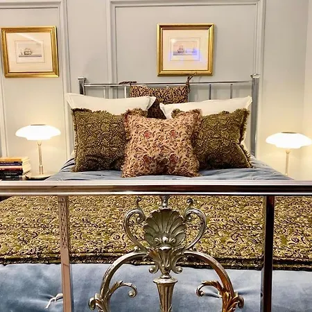 Διαμέρισμα Old Designer Luxury *