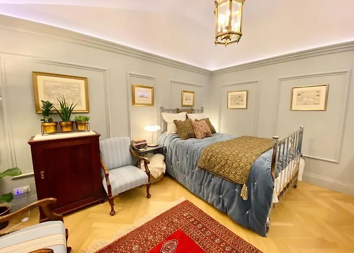 Апартаменты Old Designer Luxury